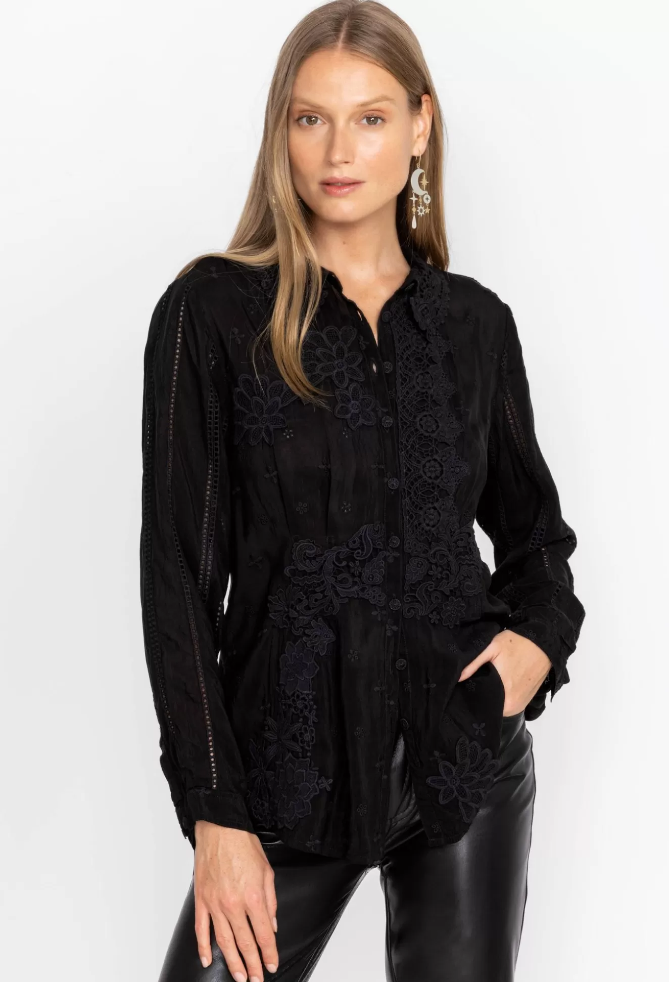 Tops>Johnny Was Celia Applique Shirt Black